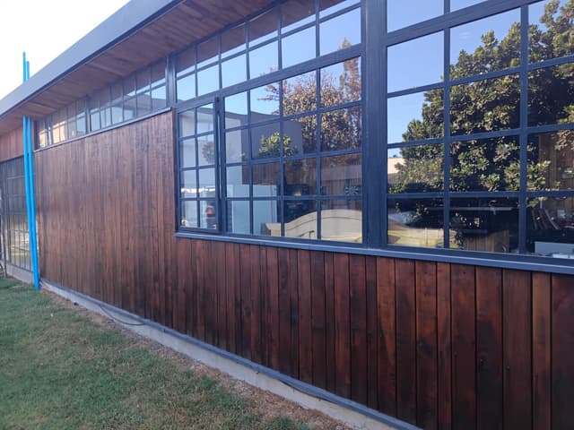 Piscina y exterior